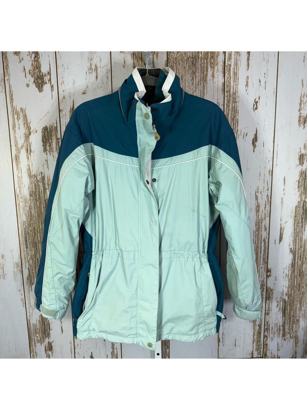 Columbia XCO, Women's Blue and Light Green Ski Jacket. Size Large. Vintage